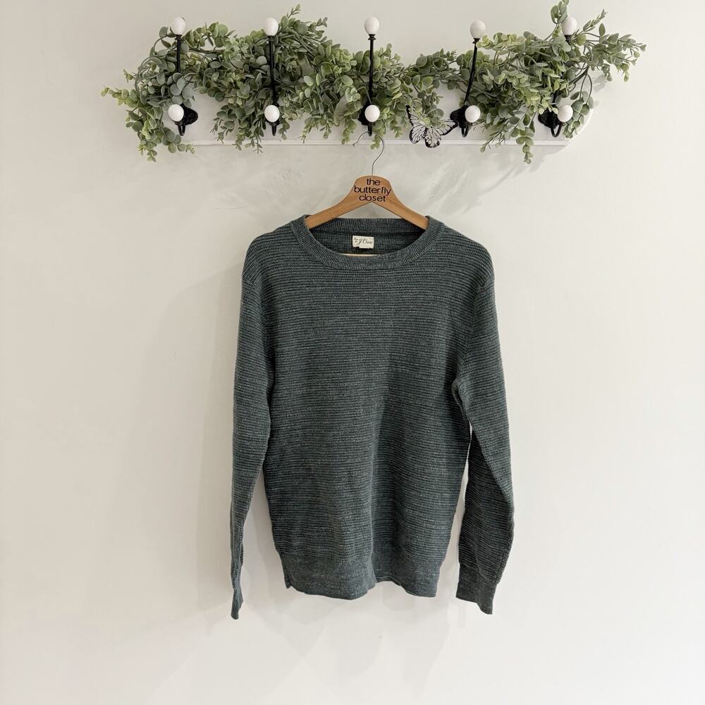 J. Crew Men’s Green/gray Crewneck Sweater With Horizontal Ribbed Texture Small